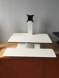 Nút Cảm Ứng Chiều Cao Cơ Giới Có Thể Điều Chỉnh Bàn Đứng. Bàn Nâng Điện Có Khay Bàn Phím - Product Image 2