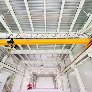 Capannone Industriale Prefabbricato Efficiente con Struttura in Acciaio Moderna, per Aziende Leader - Product Image 4