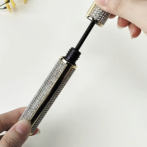 Cils de maquillage volumineux <span class=keywords><strong>Mascara</strong></span> vibrant Volume voluptueux Longueur intense Cils complets Pas d'écaillage Pas de bavures <span class=keywords><strong>Mascara</strong></span> agglomérant - Product Image 5