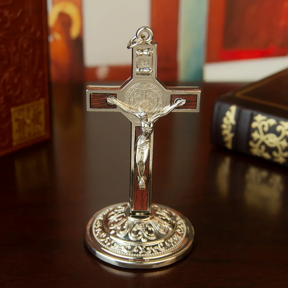 HT Église Fournisseur Métal Jésus Crucifix Table Croix Catholique Table Croix Avec Support Pour Les Prières Du Christ Jérusalem Décor À La Maison