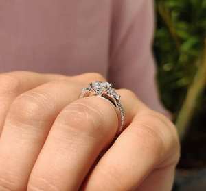 Anillo de Compromiso Avira Jewels con Diamante de Corte Princesa de 1 Quilate Cultivado en Laboratorio, Oro Sólido de 14k, Joyería Clásica para Mujer, Libre de Níquel - Product Image 4