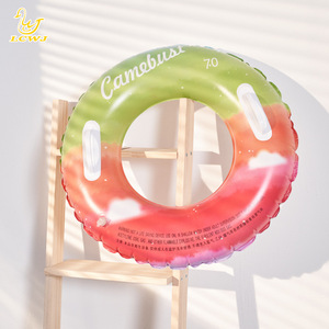 Bouée de natation gonflable Lcwj 70 cm, design dégradé arc-en-ciel pour adultes, utilisation en piscine et parc aquatique - Product Image 3