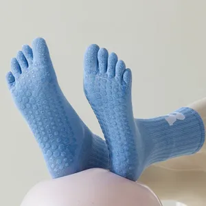Silicone Non-Slip Yoga phụ nữ chuyên nghiệp trong nhà sàn khiêu vũ thể thao cotton mềm năm ngón chân phòng tập thể dục tập thể dục Pilates vớ - Product Image 4