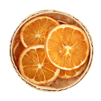 Grote hoeveelheden natuurlijke gedroogde sinaasappelschijfjes, handgekozen sinaasappelschijfjes voor fruitthee, decoratie, zeep, kaarsen, knutselwerk en kunst.