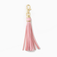 Porte-clés en cuir PU avec pompon, personnalisable, coloré, breloque de sac élégante, cadeau pour femme