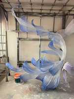 Décorations de centre commercial pour événements de mariage en intérieur, fleurs géantes en organza bleu faites à la main haut de gamme, décoration florale