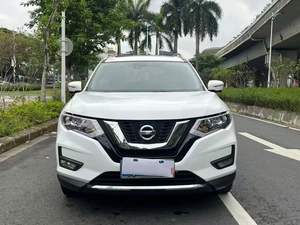 นิสสัน เอ็กซ์เทรล ปี 2017 เครื่องยนต์ 2.5 ลิตร เกียร์อัตโนมัติ รถ SUV พวงมาลัยซ้าย ล้อแม็ก R18 เบาะหนัง ภายในสีเข้ม ไฟหน้าแบบฮาโลเจน ระยะห่างจากพื้น 213 มม. - Product Image 1