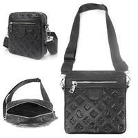 2025 sac fourre-tout en cuir PU pour hommes de luxe personnalisé sac à dos polochon sac à main Logo complet doublure en Polyester Sport Gym voyage Style OEM ODM
