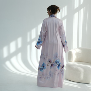 Robe Abaya pour femme en satin premium à manches longues, ouverte sur le devant, imprimé floral vintage, vente en gros quotidienne, offre spéciale - Product Image 4