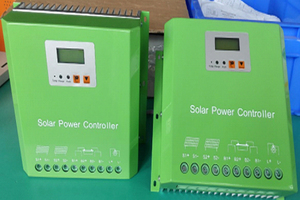 Contrôleur de charge solaire MPPT 12V 24V 48V 60A - Product Image 3
