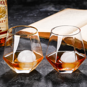 Nuova tazza di <span class=keywords><strong>vetro</strong></span> Whisky a forma di diamante <span class=keywords><strong>vetro</strong></span> cristallo rock Whisky <span class=keywords><strong>bicchieri</strong></span> con bordo <span class=keywords><strong>oro</strong></span> - Product Image 5
