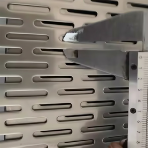 Cilindro de filtro de metal perforado grado 316 de hoja de acero inoxidable de malla de microagujero - Product Image 1