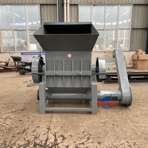 Granulateur-déchiqueteur industriel pour déchets <span class=keywords><strong>de</strong></span> tuyaux <span class=keywords><strong>en</strong></span> PVC, déchets <span class=keywords><strong>de</strong></span> moulage et déchets plastiques mixtes - Product Image 3