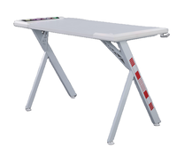 Bureau de jeu rose RGB à hauteur réglable, texture fibre de carbone, structure en acier, table d'ordinateur pour chambre, porte-gobelet, crochet pour casque, LED RGB
