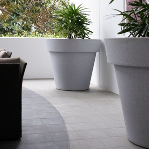 Maceta Grande Moderna de Fibra de Vidrio Personalizada para Decoración de Jardín Interior y Exterior, Diferentes Tamaños para Uso en Suelo - Product Image 1