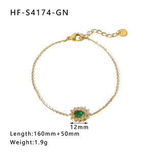 Bracciale da donna di lusso leggero con catena a maglie e zirconi a cuore, in acciaio inossidabile placcato oro 18K, stile INS transfrontaliero, con girasole quadrato - Product Image 6