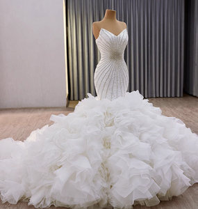 Vestidos de <span class=keywords><strong>Novia</strong></span> Blancos con Diseño de Sirena, Cuello en V, Sin Mangas, con Cuentas y Falda con Volantes, para Bodas Civiles - Product Image 2