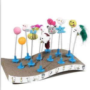 Griffoir interactif en carton ondulé pour chat avec herbe à chat – Vente en gros - Product Image 6