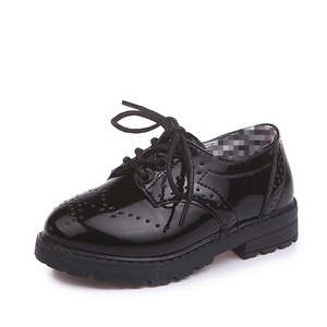 Zapatos <span class=keywords><strong>Oxford</strong></span> Brogue de Cuero Patentado para Niños, Zapatos de Vestir Formales con Cordones para Niños, Suela Antideslizante con Plataforma, Zapatos para Niños, OEM, ODM Personalizados - Product Image 3