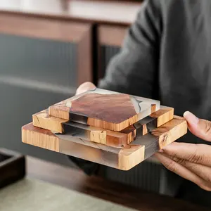 Dimensioni personalizzate forma colore sottobicchiere in resina di legno accessori per il tè sottobicchiere in resina epossidica di legno di cedro