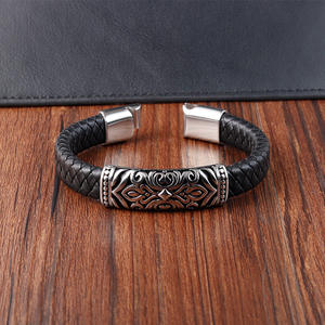 थोक कारखाने कस्टम उत्पादों को मुक्त किया गया एकल काले चमड़े के अंगूर की दाखलता को खोखला कर देता है पुरुषों का लोगो - Product Image 4