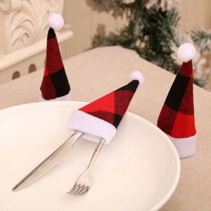 Sombreros navideños, tapas a cuadros para cubiertos, decoraciones para tapas de botellas, decoraciones navideñas para la mesa del hogar, juegos de cubiertos - Product Image 3