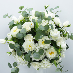 Bola de Flores Artificiales de Seda Sintética Moderna, Lujosa y Duradera, para Decoración de Bodas, Hoteles y Eventos - Product Image 3