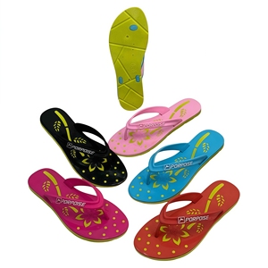 Chanclas abiertas de PVC con estampado de flecha de corazón multicolor con estilo para mujer verano/primavera ecológico cómodo para la playa diaria - Product Image 2