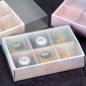 Scatola regalo per dolcetti da 63-80g con 6 scomparti e base nera per mooncake, torte, snowball e mochi, disponibile in diversi colori. - Product Image 2