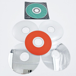 CD que cambia de color, disco mágico que cambia de color, accesorio de magia de escenario ultrafino Kingmagic, magia para festivales. - Product Image 4