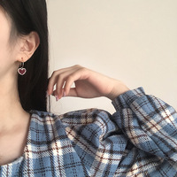 Boucles d'oreilles pendantes classiques en émail rouge avec grand pendentif cœur pour femme, cadeau d'anniversaire ou de Saint-Valentin