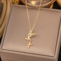 Elegante Collar de Moda con Colgante de Corazón de Mariposa y Tulipán en Acero Inoxidable Chapado en Oro de 18K Que No Se Deslustra, para Mujer