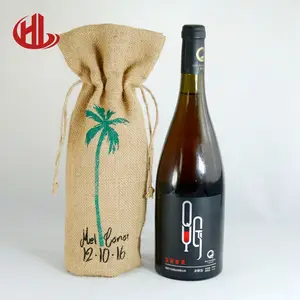 Une bouteille vin sacs de jute pour Hawaii