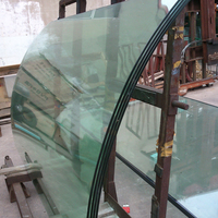 Verre trempé laminé courbé 10-12 mm pour escalier et garde-corps de salle de sport