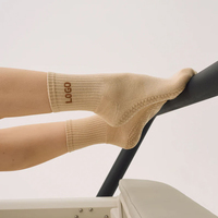 Chaussettes de yoga antidérapantes personnalisées avec logo brodé, semelle à pois, en coton, pour le Pilates, l'entraînement en studio de fitness et les séances de sport