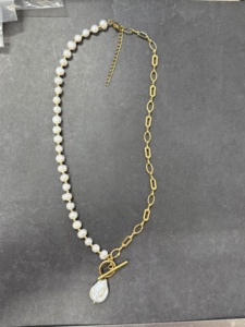 Collier Multicouche Classique Tendance en Perles de Cristal et de Culture d'Eau Douce, Bijou Étanche en Zircon Plaqué Or 18K Unisexe - Product Image 3