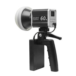 Éclairage photographique professionnel 60W RVB Portable COB pour Studio et <span class=keywords><strong>YouTube</strong></span> lumière de remplissage audio <span class=keywords><strong>vidéo</strong></span> extérieure portable - Product Image 3