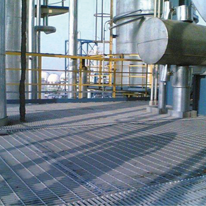 Grille en acier galvanisé 32 mm x 5 mm, capacité 2000 kg/m, anti-corrosion pour allées extérieures, services de découpe et de soudure inclus - Product Image 3