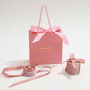 Bolsa de Papel con Logotipo Personalizado, Mini Bolsa de Regalo de Lujo con Asa de Listón para Joyería, Anillos, Aretes y Collares - Product Image 3