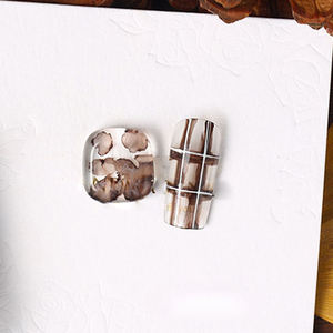 Esmalte de uñas de secado al aire natural de la serie té con leche de otoño de 12 colores más vendido de AILANUO y gel de uñas con efecto metalizado de floración acuática - Product Image 1