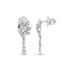 Boucles d'oreilles en pierre fantaisie étincelante conçues avec une touche moderne pour compléter les looks de la mode de jour en nuit de l'Inde - Product Image 1
