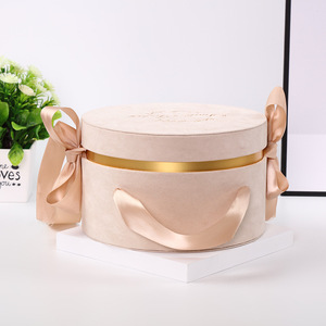 Double-sided Bow Handheld Girly Wedding Candy Box Glossy Lamination Embossing Rigid <b>Boxes</b> for Birthday Valentine's Day Packaging - Product Image 2