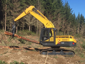 Excavatrice hydraulique sur chenilles <span class=keywords><strong>de</strong></span> 23 tonnes YC230, 1,08 m³, 124 kW pour projets miniers et <span class=keywords><strong>de</strong></span> carrières, avec option <span class=keywords><strong>de</strong></span> pelle à roche et brise-roche, haute efficacité - Product Image 1