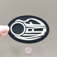 Produit Hotsales Patch en caoutchouc PVC Patch en silicone 2D et 3D Livraison rapide Nouveau design Coudre sur le support