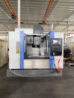Centre d'usinage vertical CNC VMC855, fraiseuse 3 axes BT50, déplacement 800/550/550 mm, 24 ATC, haute précision pour l'usinage des métaux