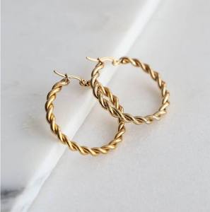 Nouvelle Collection 2025 – <span class=keywords><strong>Grandes</strong></span> Boucles d'Oreilles <span class=keywords><strong>Créoles</strong></span> Torsadées Plaqué <span class=keywords><strong>Or</strong></span> 18 carats Style Vintage pour Femmes et Filles - Product Image 4