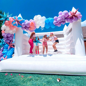 Castillo inflable blanco para fiestas infantiles al aire libre, venta al por mayor de castillos hinchables. - Product Image 1