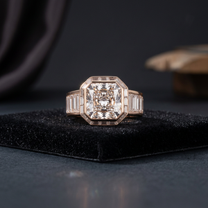 Anillo de Compromiso de Oro Rosa con Diamante Corte Octogonal Color D Natural Certificado por GIA Joyería Clásica para Mujer - Product Image 1