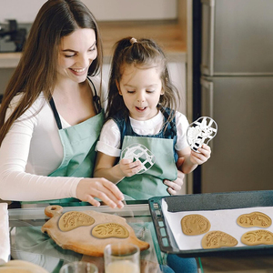 Lot de 4 <span class=keywords><strong>emporte</strong></span>-pièces dinosaures squelette fossile, moules à os de dinosaure 3D en plastique, <span class=keywords><strong>emporte</strong></span>-pièces, tampons à biscuits, embosseurs pour pâte à sucre et argile à modeler - Product Image 6