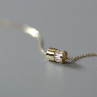 Collier délicat en zircon, chaîne avec pendentif, petit cristal, S925